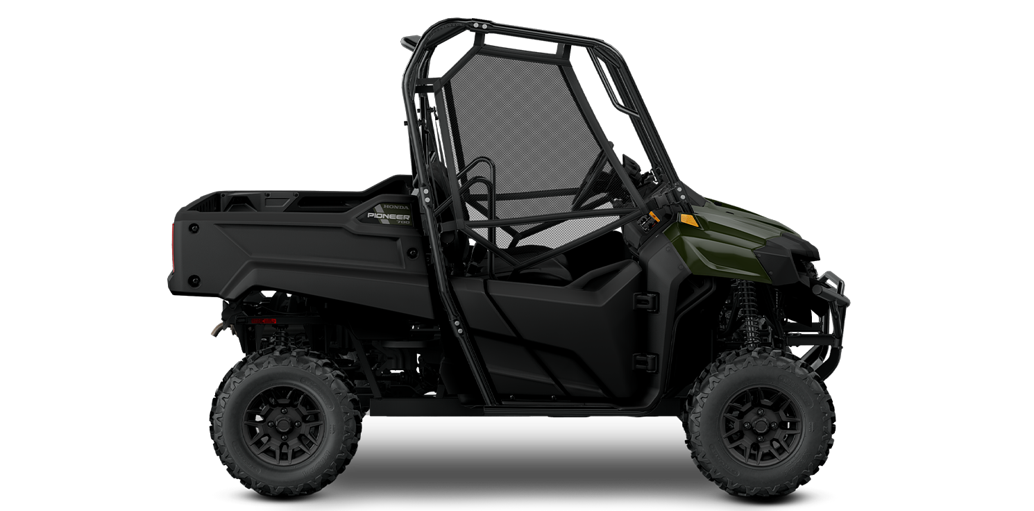 2026-Pioneer-700-panel-features-1490x736