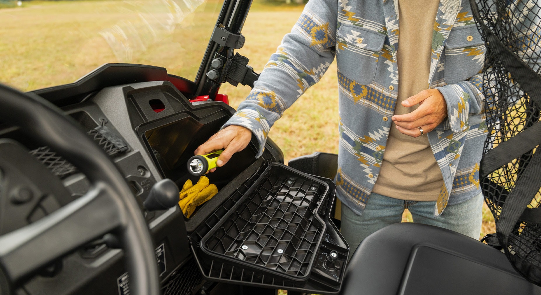 Glovebox