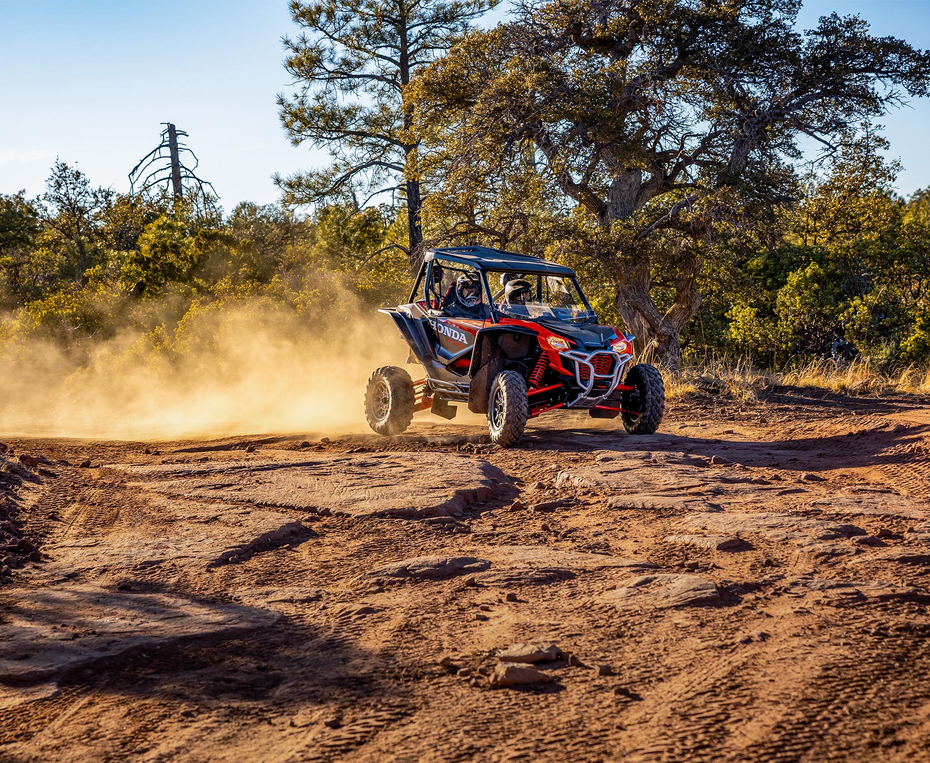 2023-talon-1000rs-gallery-01