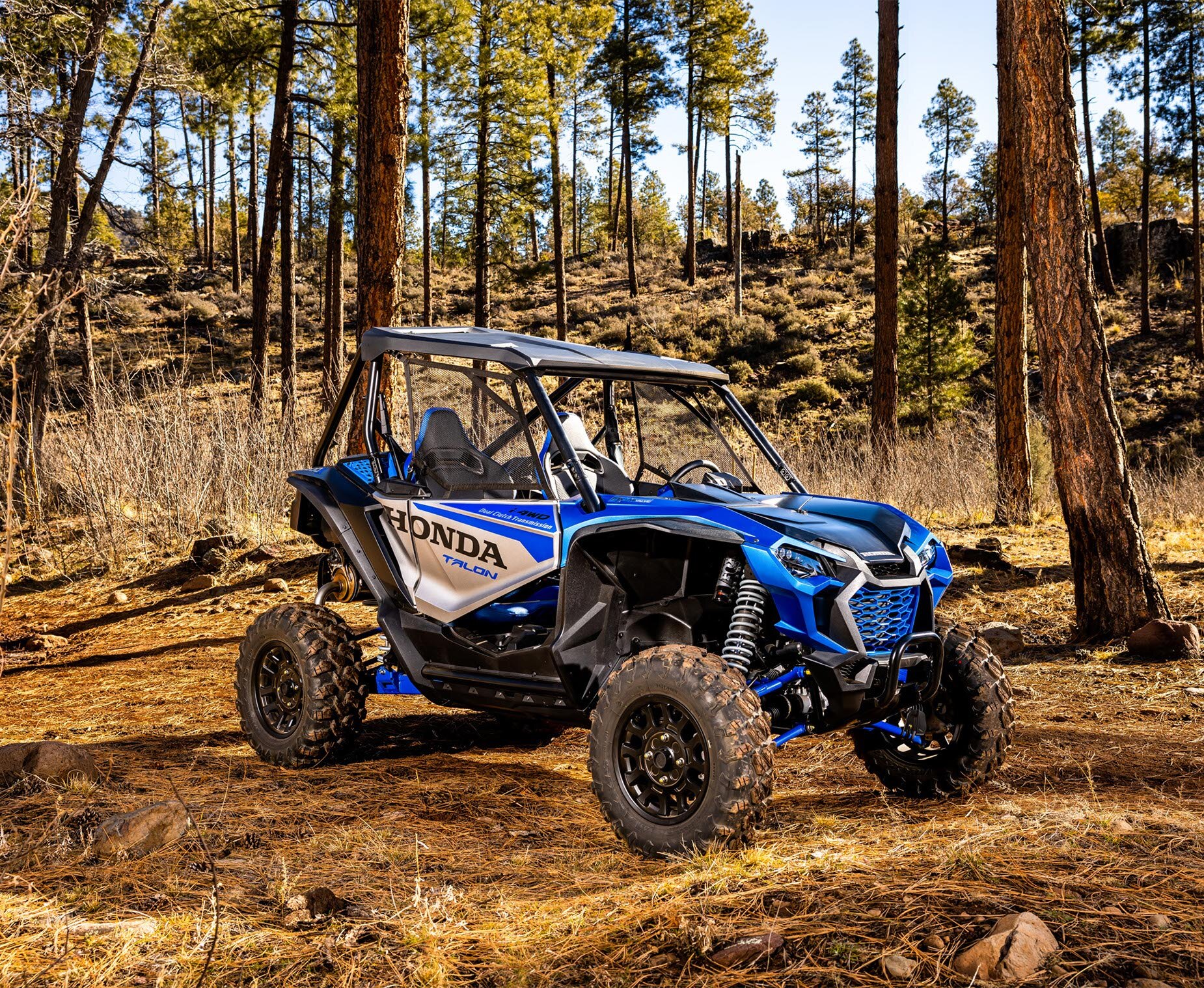 2023-talon-1000xs-gallery-01